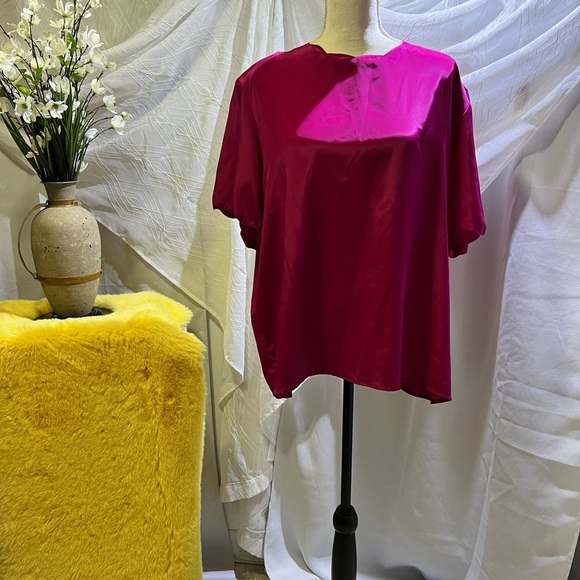 Sara Stephen - Picture 1 of 5